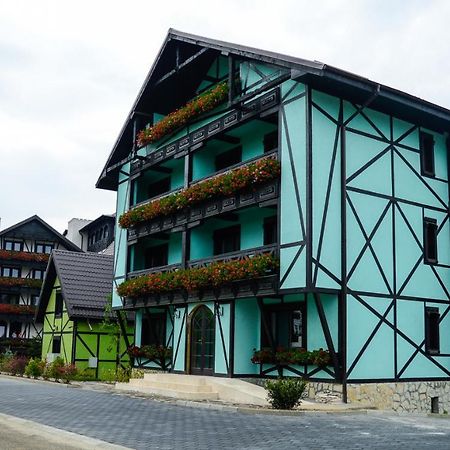 Hotel Vila Alsace Podu' Cu Lanturi Bacău Exterior foto